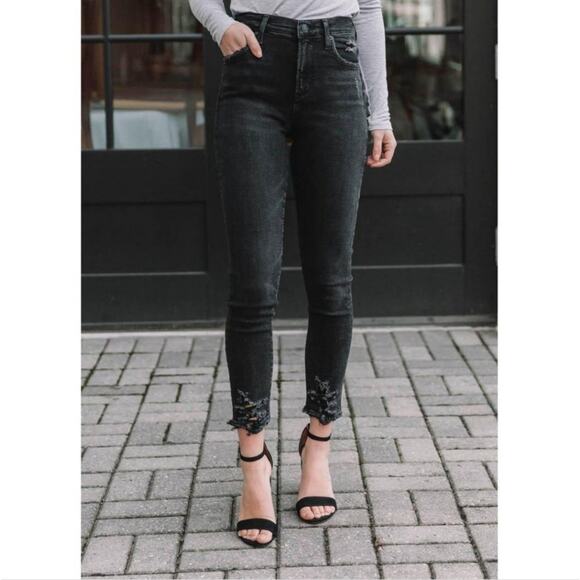 AGOLDE Sophie High Rise Skinny Crop Distressed Temple Size 26 - Picture 1 of 10